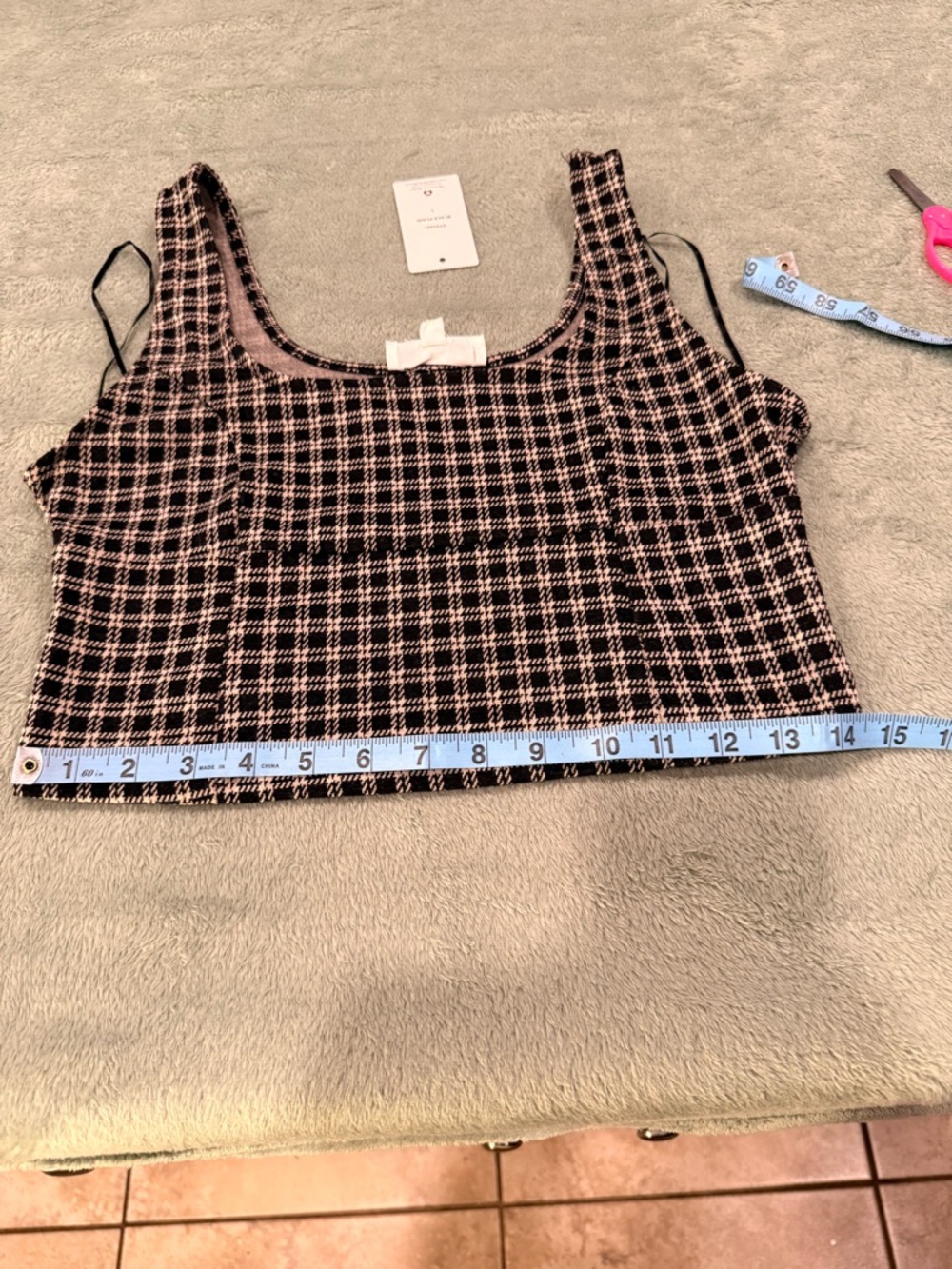 Pink Rose Black Plaid Crop Top Tank Size L Square Neck Dark Academia Grunge NWT - Picture 9 of 11